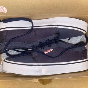 Vans Chukka Lows Boys Size 3